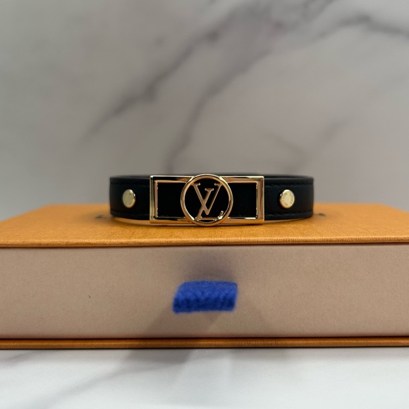 🔥Louis Vuitton•Dauphine Adjustable Bracelet - Picture 2 of 7